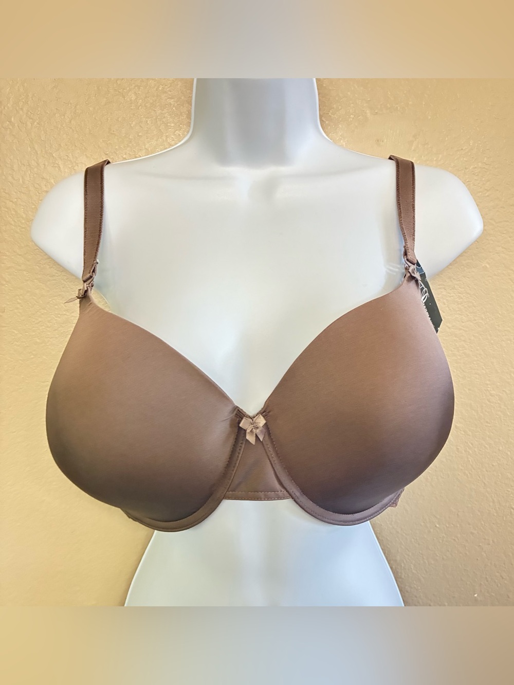 Paramour by Felina Gorgeous Cushion Comfort T-Shirt Bra in
Mink Brown Shade 36H